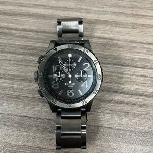 Nixon 48-20 Chrono